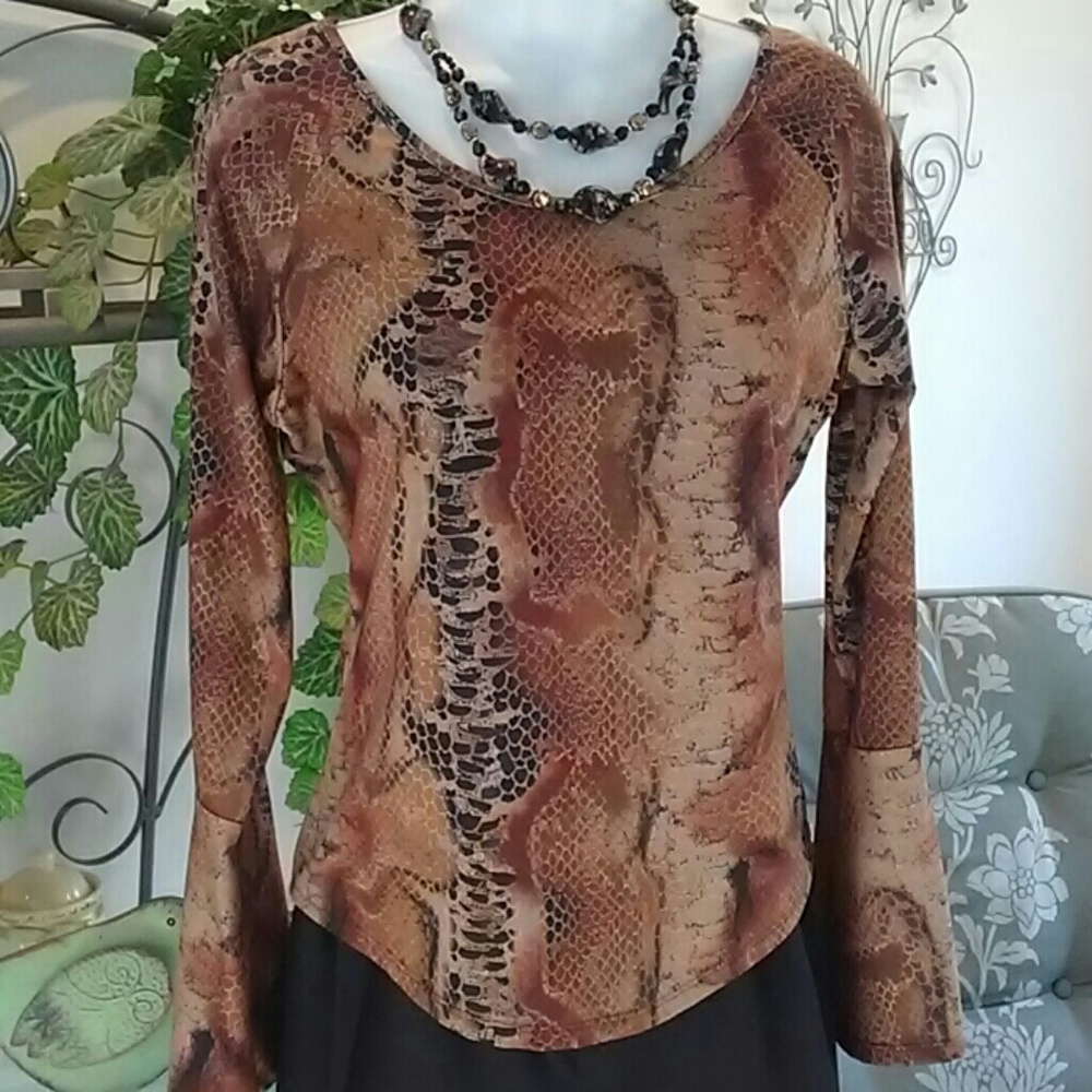 Fun Snake Print Top - Picture 1 of 4